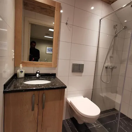 Elton Hotel 3*