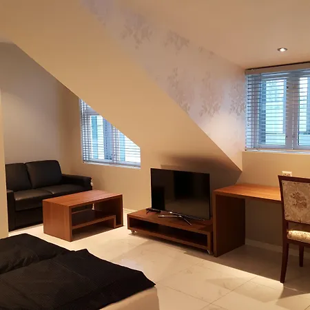Hotel Elton 3*